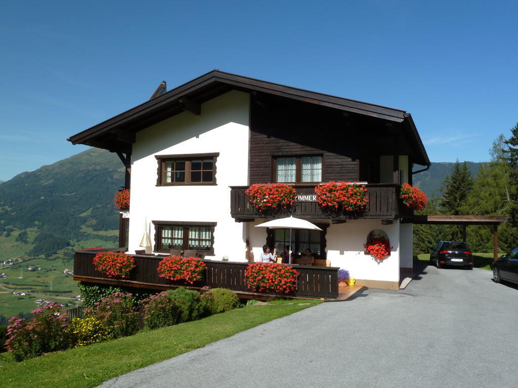 Haus Auer Apartment Jerzens Bilik gambar
